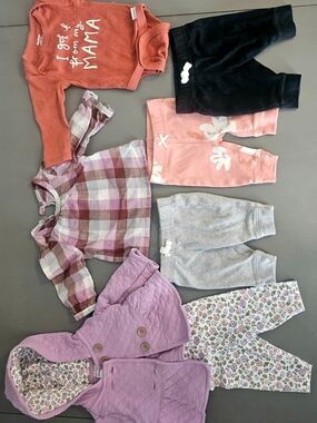 Baby Girl Newborn Bundle | 7 Pieces | Carter’s + Gerber Outfits
